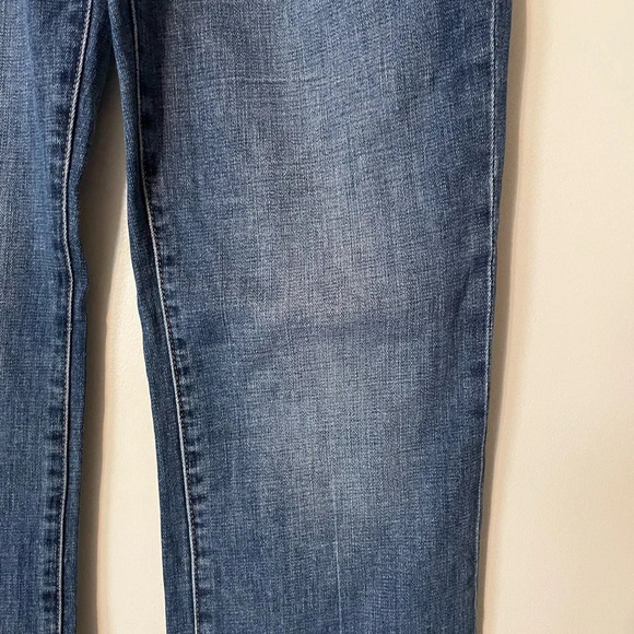 CABI 5th Avenue High Rise Flare Jeans 6069R Size 6 - Picture 6 of 16